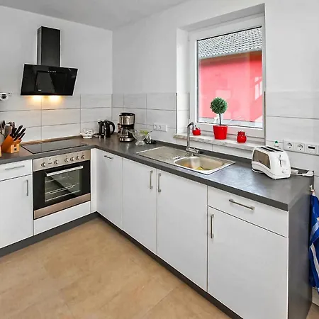 Ferienhaus Lychen بيت للعطل *