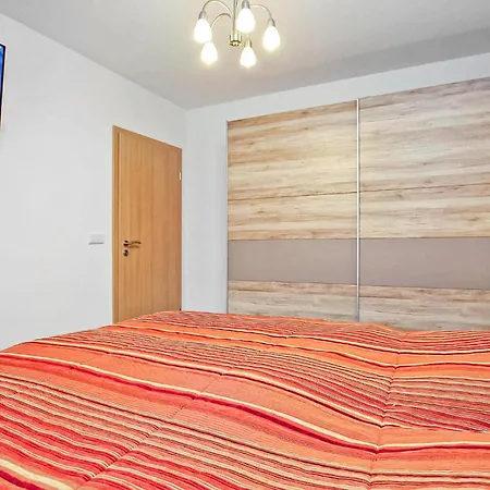 Ferienhaus Lychen 펜션 뤼헨